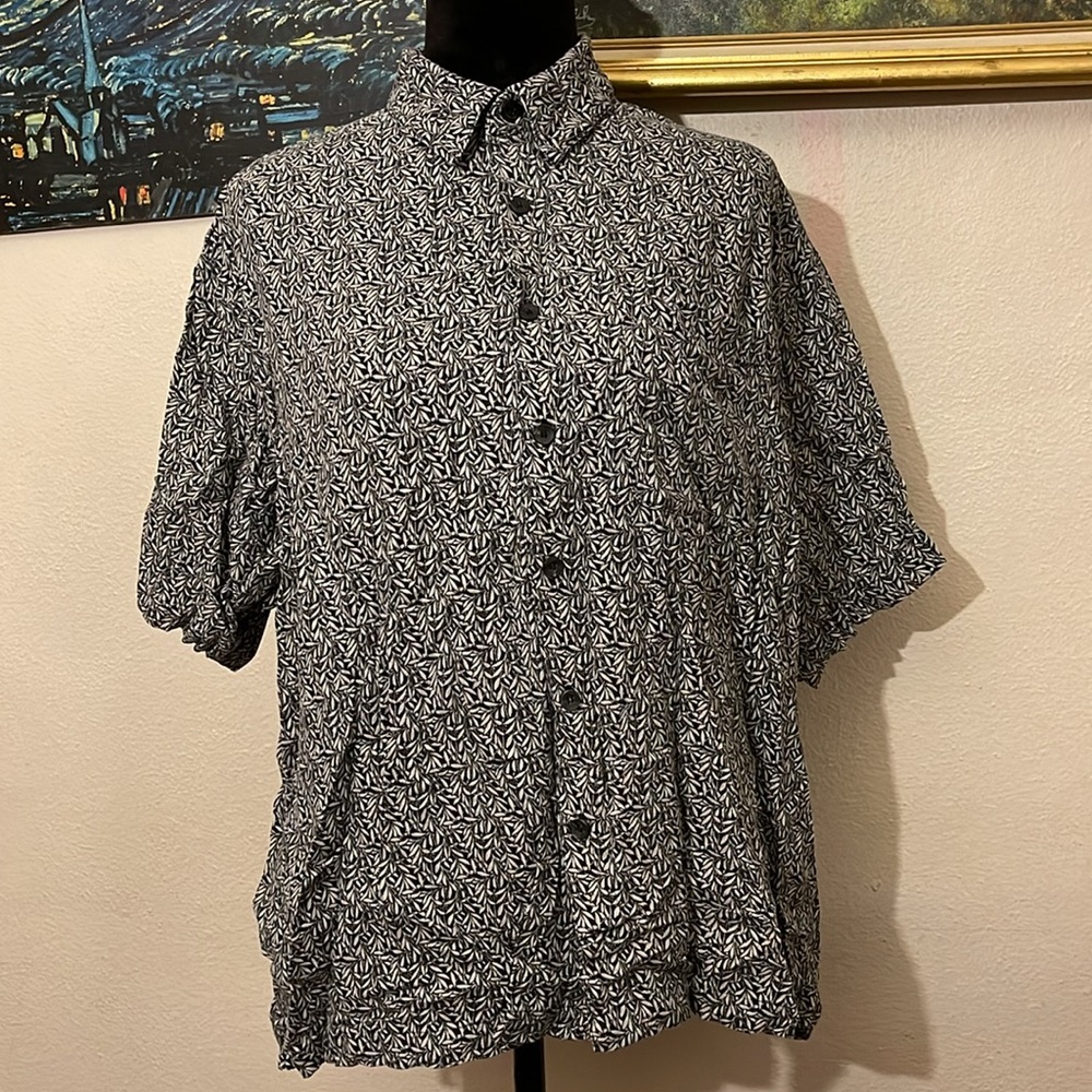 SOLD-Men’s button up shirt 2X